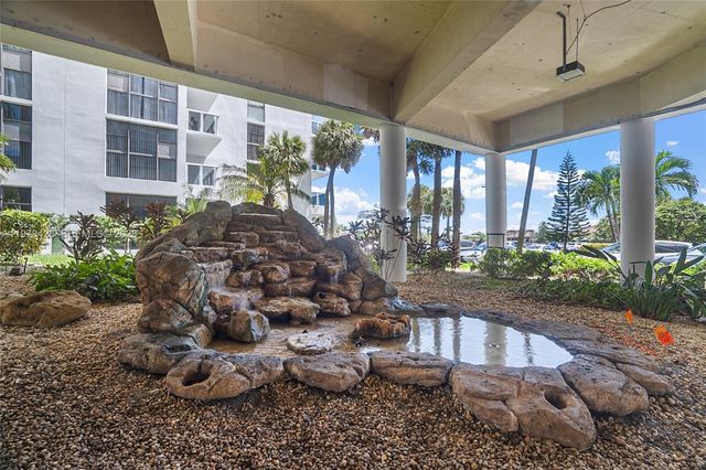 20515 E Country Club Drive 849, Aventura, FL 33180