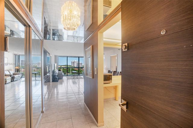 20515 E Country Club Drive 849, Aventura, FL 33180