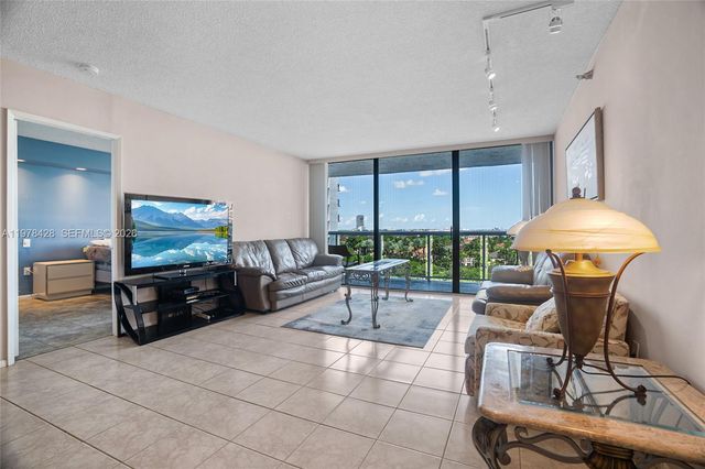 20515 E Country Club Drive 849, Aventura, FL 33180