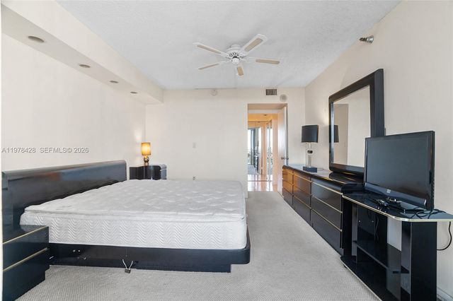 20515 E Country Club Drive 849, Aventura, FL 33180