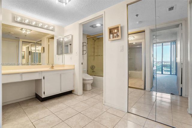 20515 E Country Club Drive 849, Aventura, FL 33180