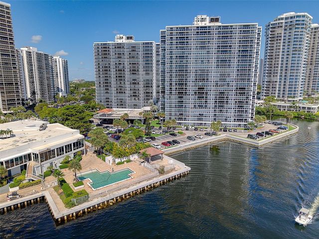 20515 E Country Club Drive 849, Aventura, FL 33180