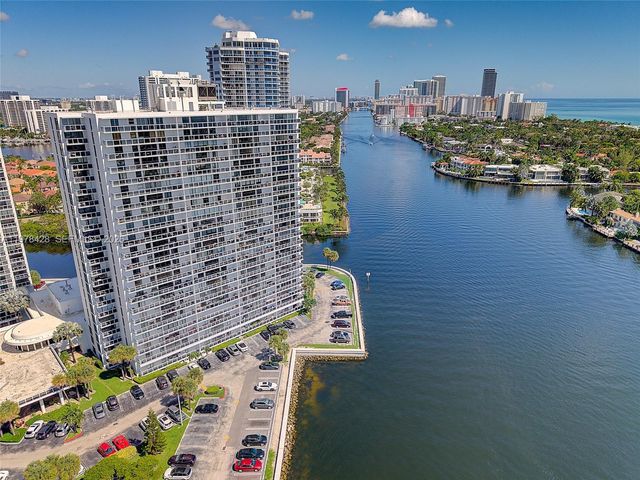 20515 E Country Club Drive 849, Aventura, FL 33180