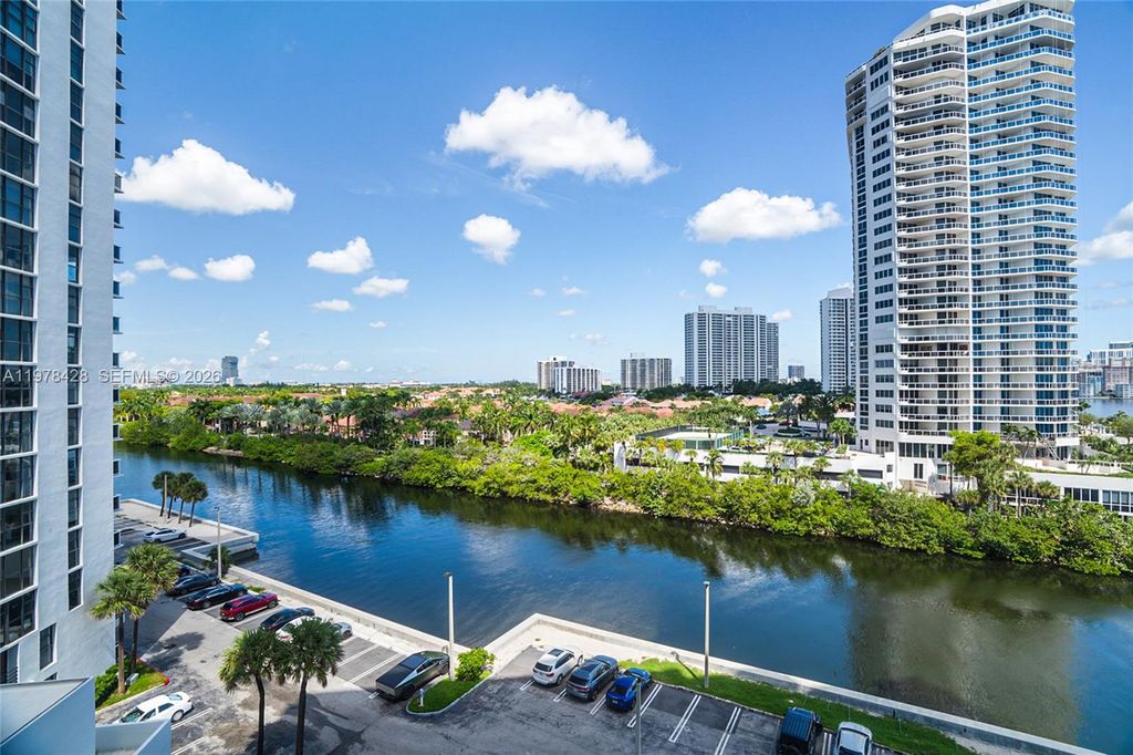20515 E Country Club Drive 849, Aventura, FL 33180