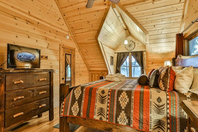 175 Cochise Road, Blue Ridge, GA 30513