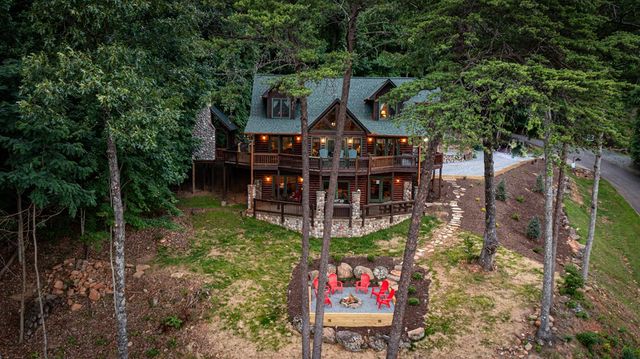 175 Cochise Road, Blue Ridge, GA 30513