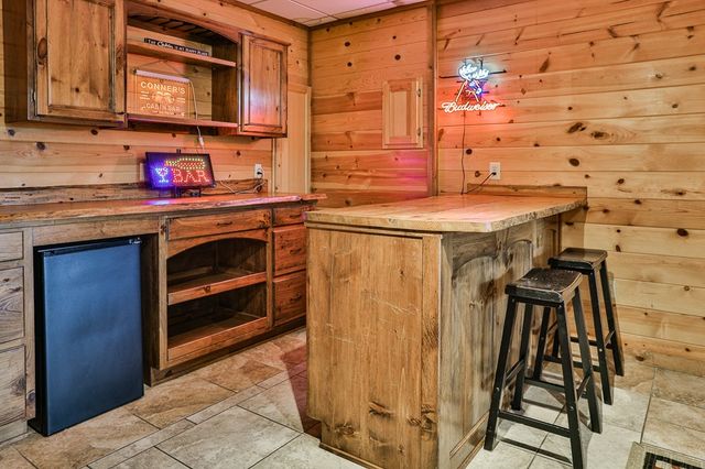 175 Cochise Road, Blue Ridge, GA 30513