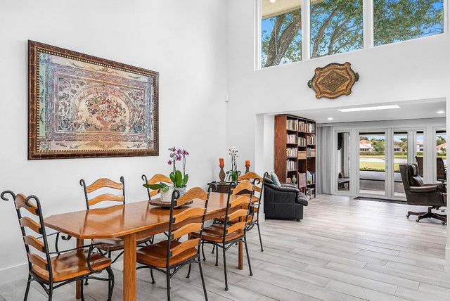 21680 Tall Palm Circle 12-B, Boca Raton, FL 33433