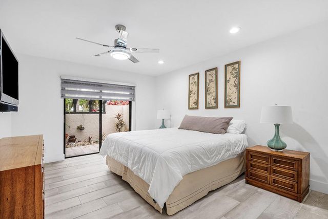 21680 Tall Palm Circle 12-B, Boca Raton, FL 33433