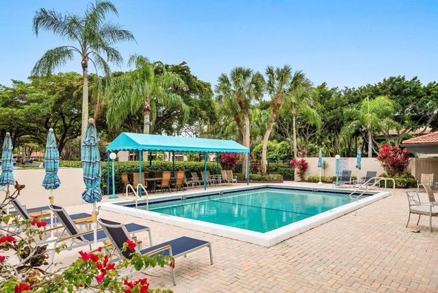 21680 Tall Palm Circle 12-B, Boca Raton, FL 33433