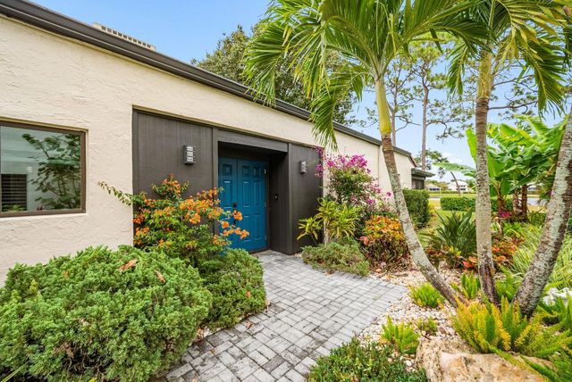 21680 Tall Palm Circle 12-B, Boca Raton, FL 33433