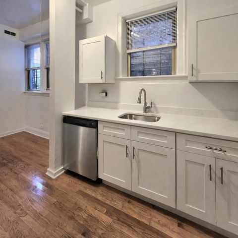 3746 W Irving Park Road GDN, Chicago, IL 60618