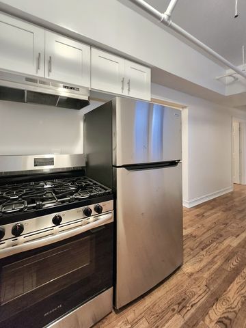 3746 W Irving Park Road GDN, Chicago, IL 60618