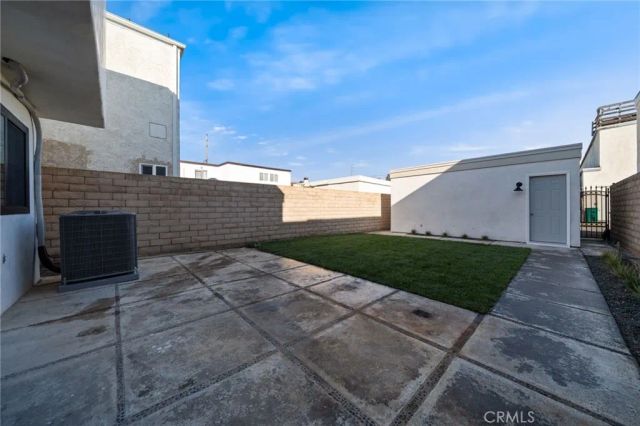 332 Flint Avenue, Long Beach, CA 90814