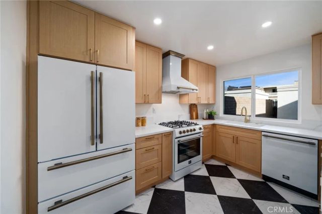 332 Flint Avenue, Long Beach, CA 90814