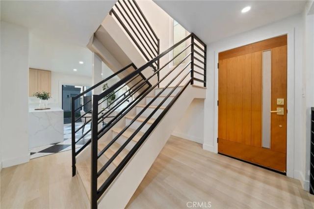 332 Flint Avenue, Long Beach, CA 90814