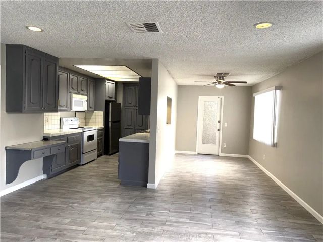 3901 Green Avenue, Los Alamitos, CA 90720