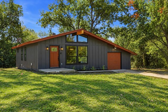 8095 County Road 3415, Lone Oak, TX 75453