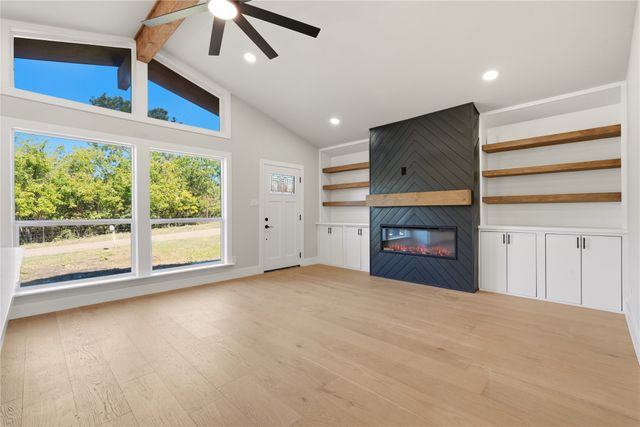 8095 County Road 3415, Lone Oak, TX 75453