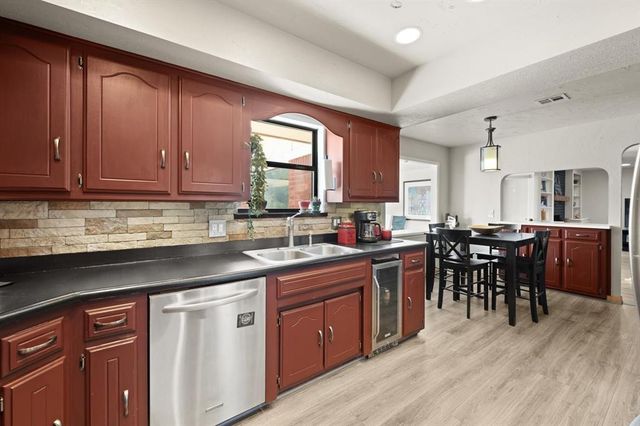 8208 NW 114th Street, Oklahoma City, OK 73162