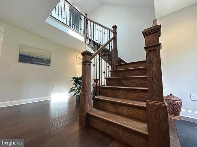 902 N ISLAND RD, Columbus, NJ 08022