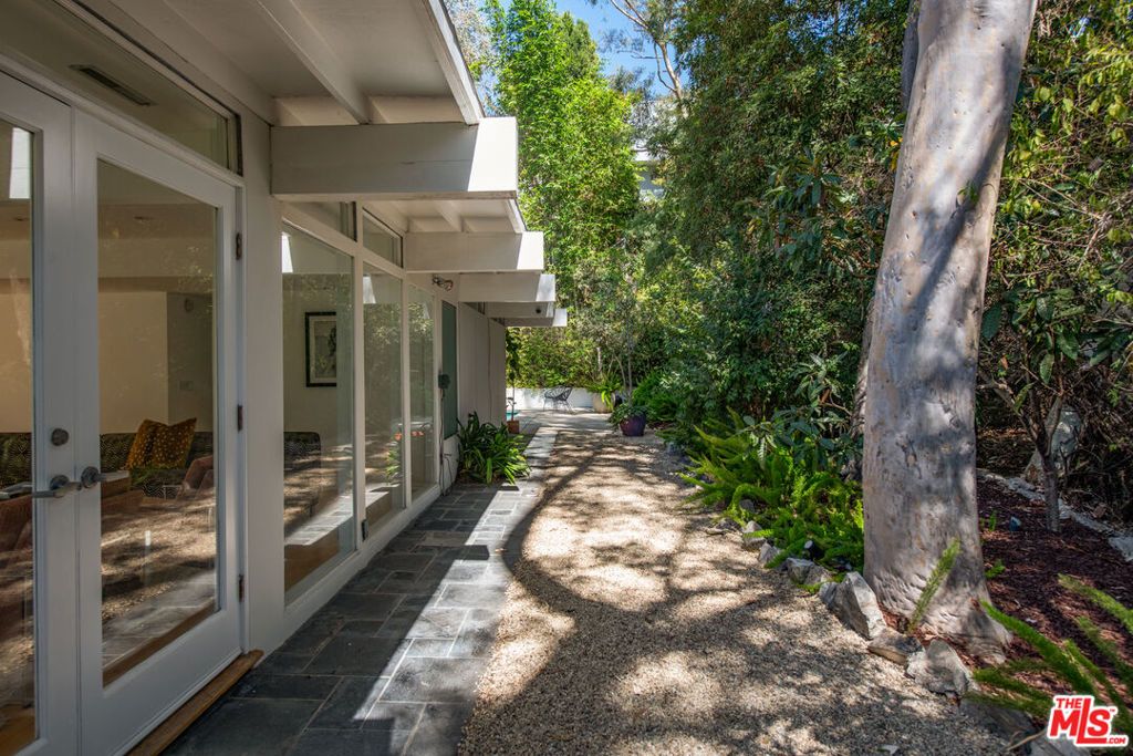 9031 Wonderland Park Avenue, Los Angeles, CA 90046 — photo 4
