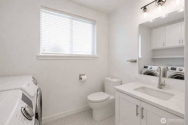 151 NE 115th St, Seattle, WA 98125