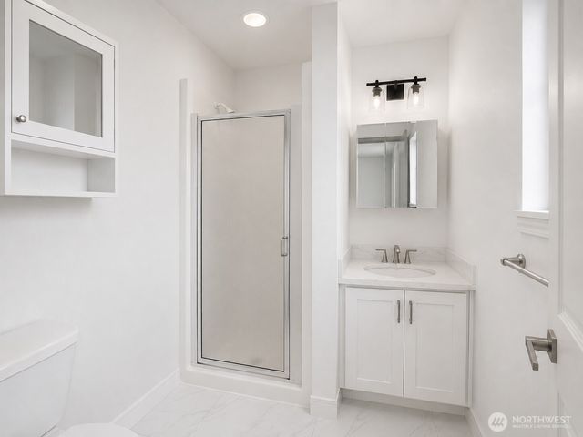 151 NE 115th St, Seattle, WA 98125