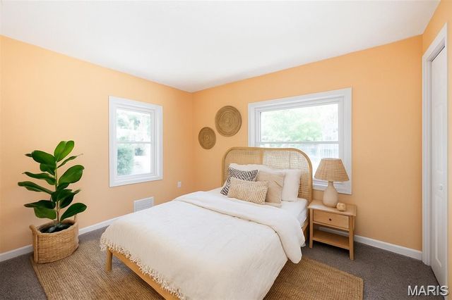 749 E Woodland Drive, East Alton, IL 62024