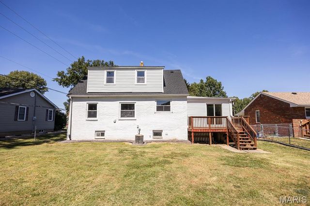 749 E Woodland Drive, East Alton, IL 62024