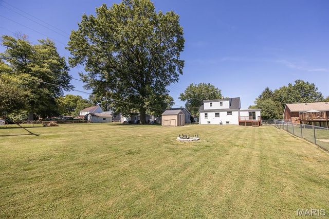 749 E Woodland Drive, East Alton, IL 62024