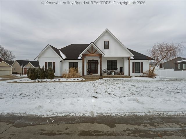 96 Mercy Way, Hurricane, WV 25526