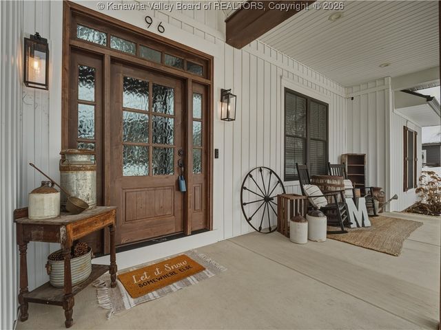 96 Mercy Way, Hurricane, WV 25526