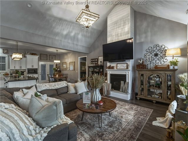 96 Mercy Way, Hurricane, WV 25526