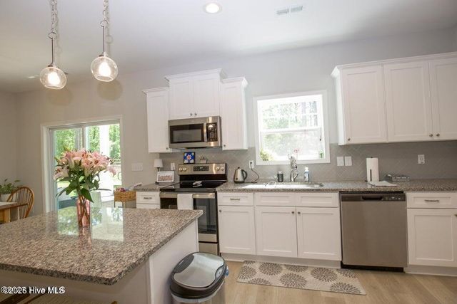 125 Lancashire Lane, Seven Lakes, NC 27376