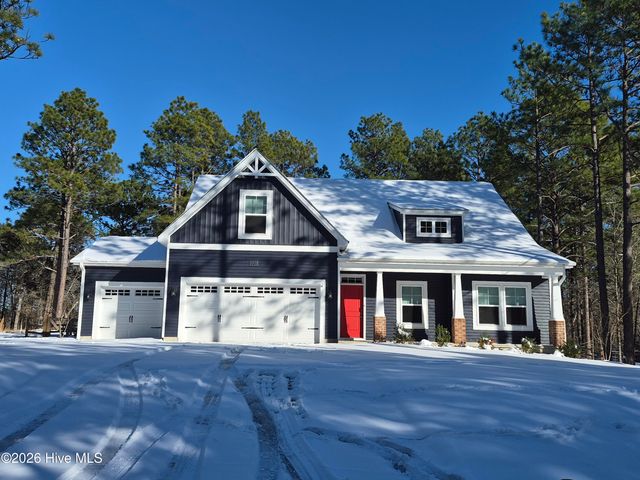 125 Lancashire Lane, Seven Lakes, NC 27376