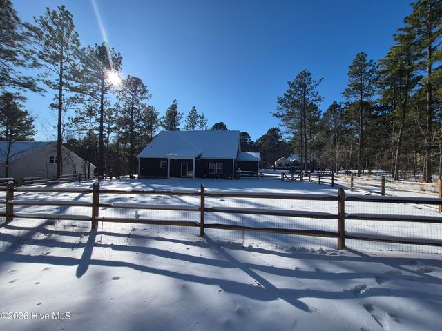 125 Lancashire Lane, Seven Lakes, NC 27376