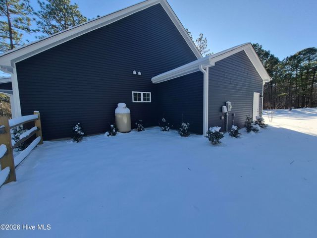 125 Lancashire Lane, Seven Lakes, NC 27376