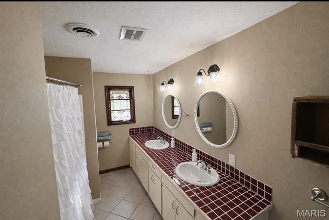 5111 Highway Z, Houston, MO 65483