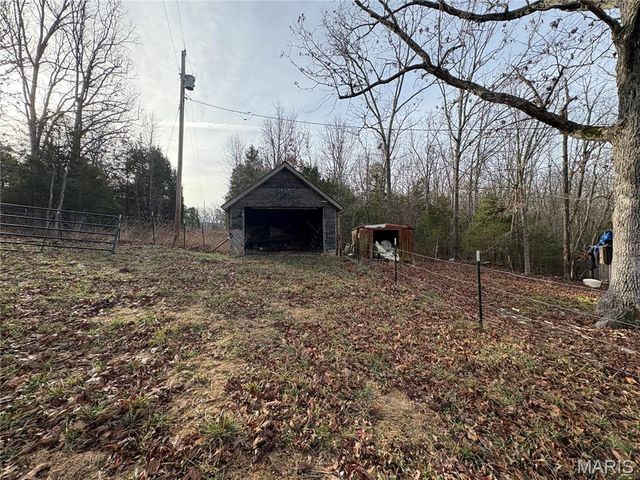 5111 Highway Z, Houston, MO 65483