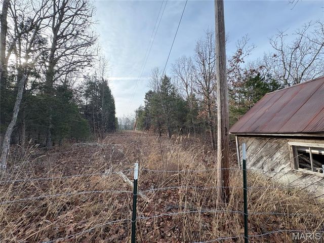 5111 Highway Z, Houston, MO 65483