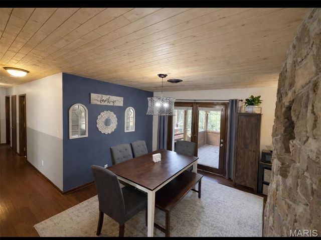 5111 Highway Z, Houston, MO 65483