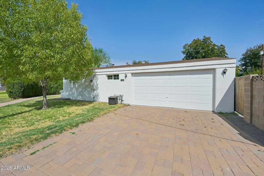 1121 W BETHANY HOME Road, Phoenix, AZ 85013 — photo 4