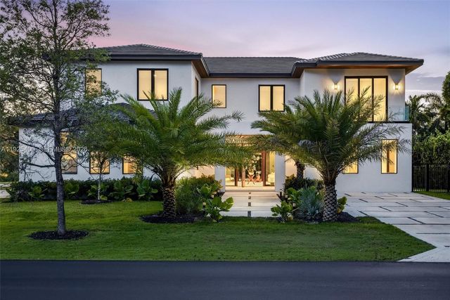 9840 SW 73rd Court, Pinecrest, FL 33156