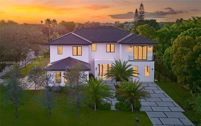 9840 SW 73rd Court, Pinecrest, FL 33156