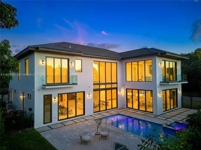 9840 SW 73rd Court, Pinecrest, FL 33156