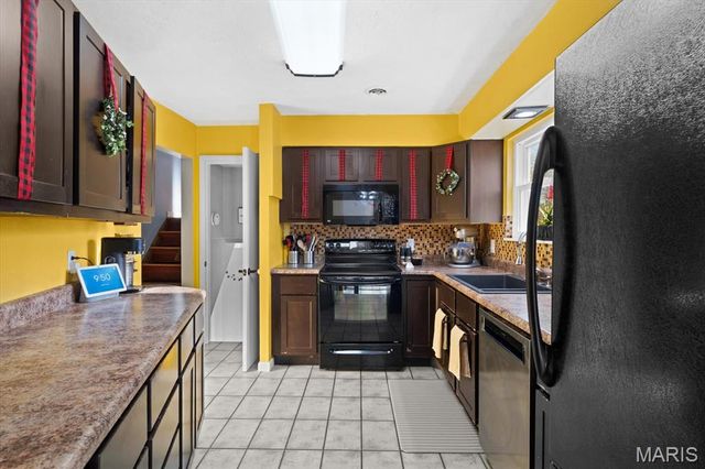 123 E School Street, Fairview Heights, IL 62208