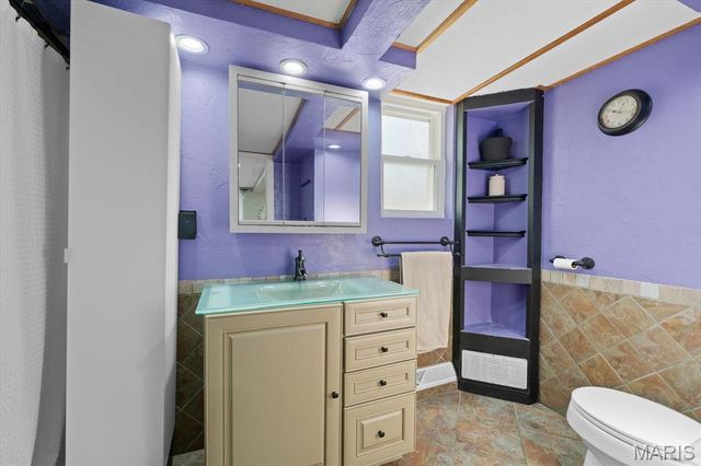 123 E School Street, Fairview Heights, IL 62208