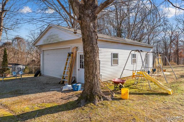 123 E School Street, Fairview Heights, IL 62208