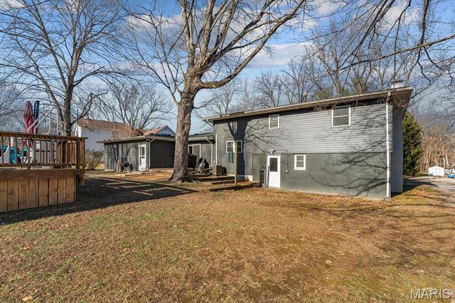 123 E School Street, Fairview Heights, IL 62208